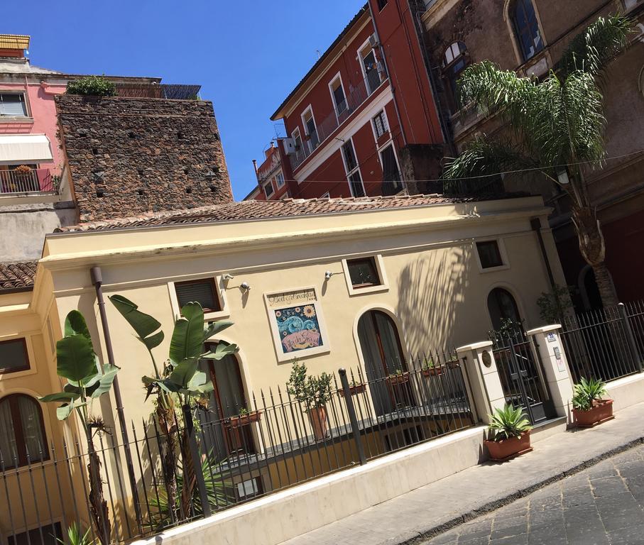 B&B Villa Dei Girasoli Catania Exterior photo